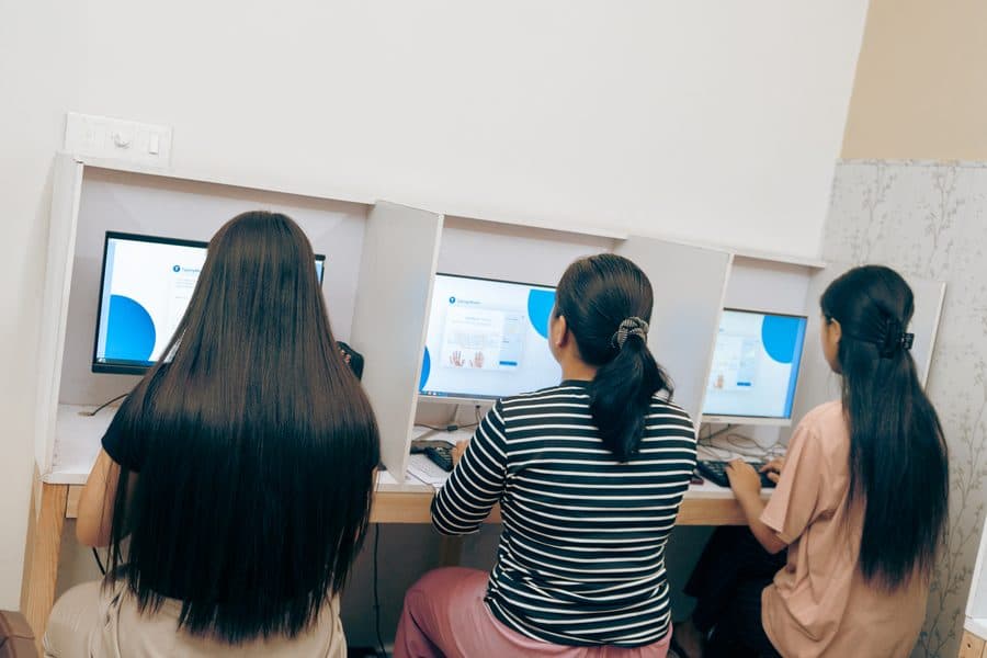 Computer Basic class at ECC